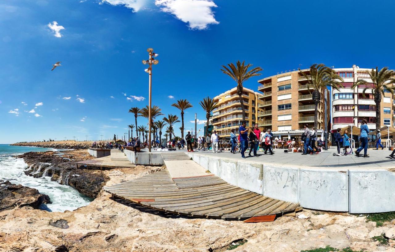 Apartamento Caballero De Rodas Torrevieja Exterior foto